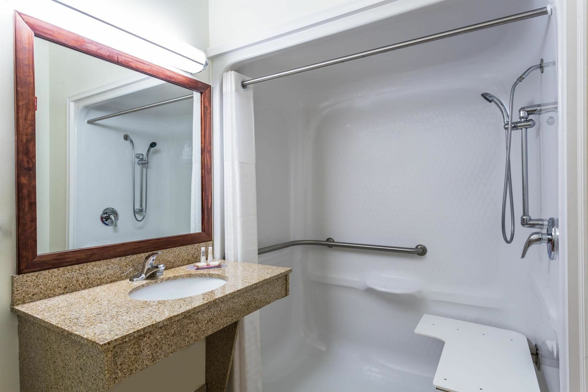 Red Roof Inn هوما المظهر الخارجي الصورة